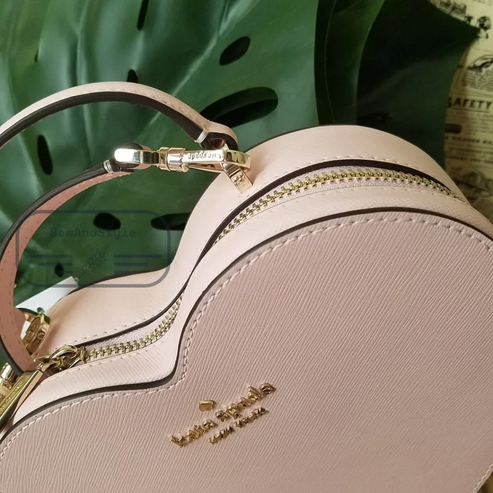 Tik Tok viral!!!  Kate Spade NWT Heart Love Shack Crossbody Chalk Light Pink - Picture 4 of 13